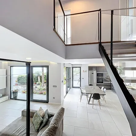 Gertrudes Dream House